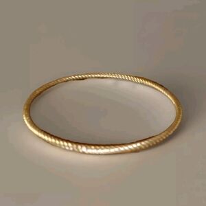 Twisted rope bangle 9 inches around
